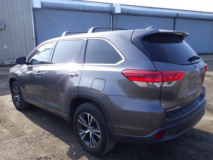 2017-toyota-highlander-image-4