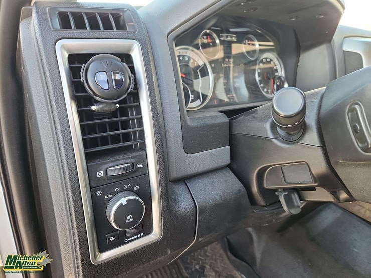 2014-ram-2500-slt-image-20