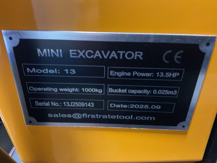 (inv.50041)-new-unused-miva-va13-mini-excavator,-13.5-hp-gas-engine,-manual-thumb,-blade,-aux.-hyd.-image-13