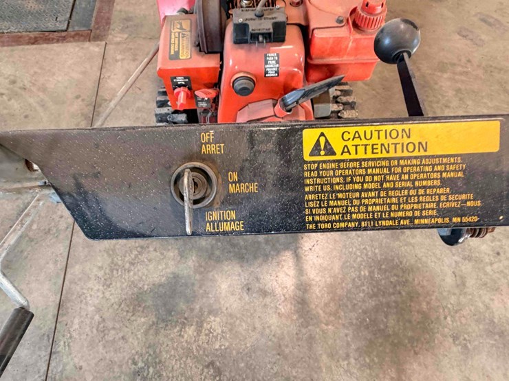 toro-521-snowblower-image-8