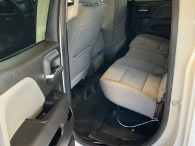 2017-chevrolet-silverado-1500-image-23