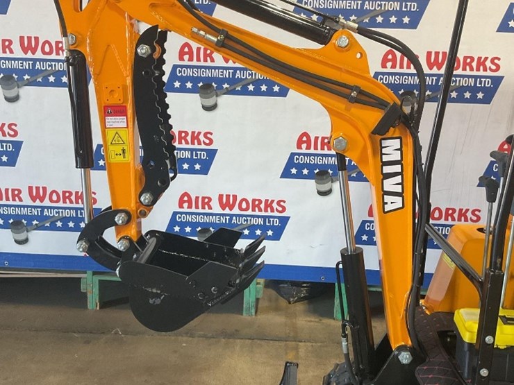 (inv.50033)-new-unused-miva-va15-mini-excavator,-13.5-hp-gas-engine,-aux.-hydraulics,-15"-bucket,-image-13