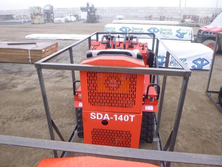 2025-agt-sda-140t-skid-steer-track-loader-image-6