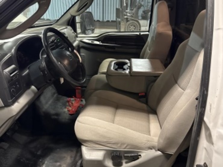 2006-ford-f350-image-23