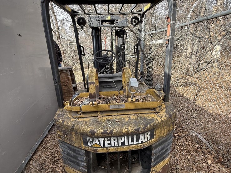 1993-caterpillar-t40b-image-3