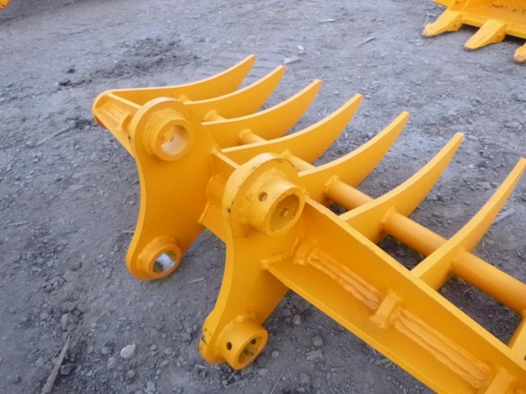 caterpillar-303-image-5