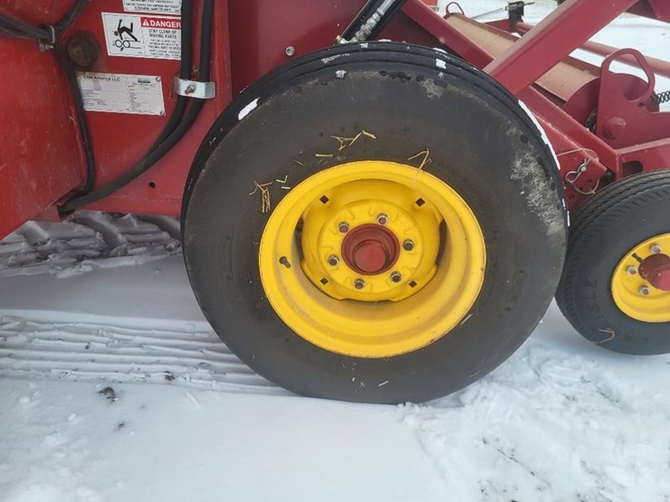 2013-new-holland-h5420-image-30