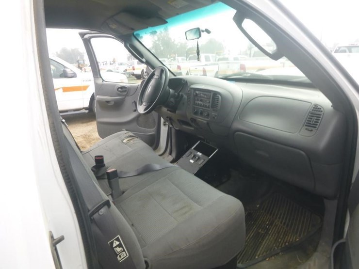 2003-ford-f150-image-13