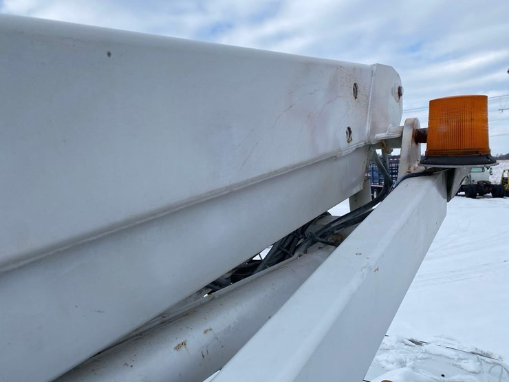 2014-ford-f350-sd-image-43