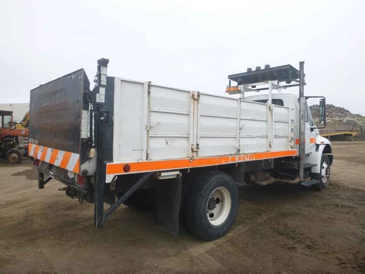 2010-international-durastar-4400-image-3