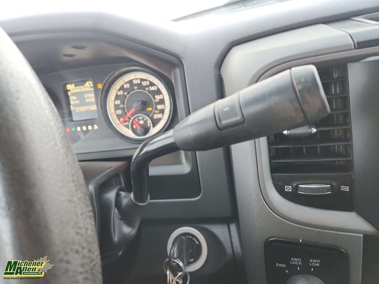 2016-dodge-2500-image-10