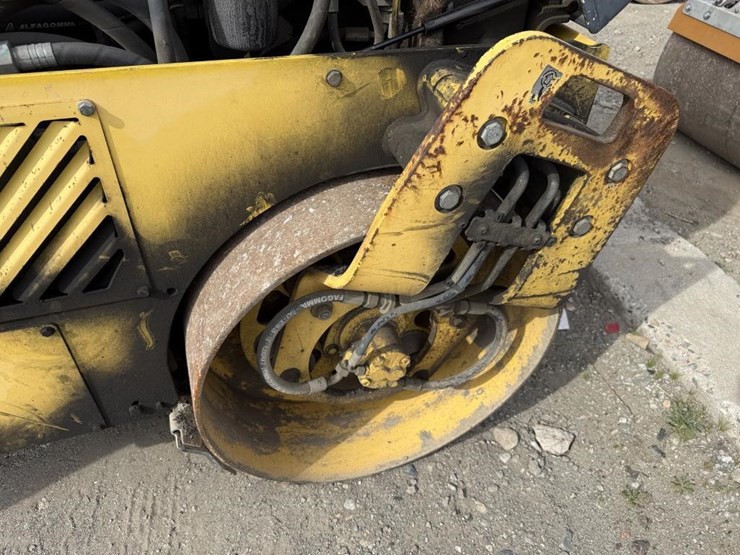 2014-bomag-bw120-image-12