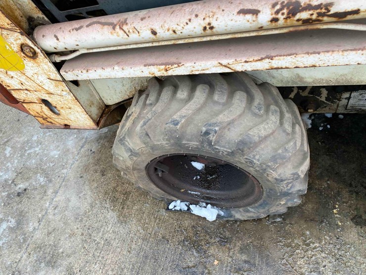 clark-bobcat-610-image-14