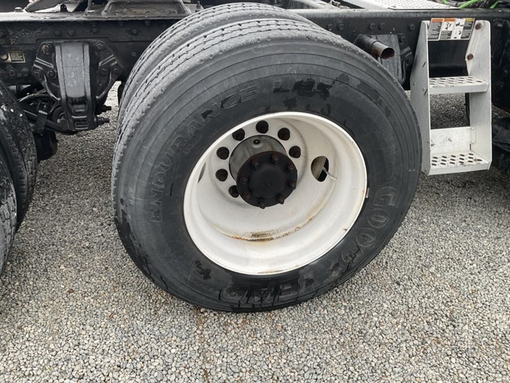 2015-kenworth-t400-image-7