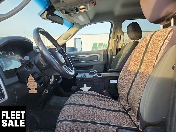 2014-ram-5500-4x4-s/a-service-truck-image-16