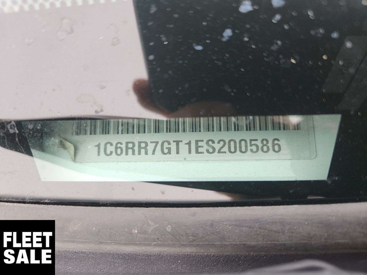 2014-dodge-1500-image-37