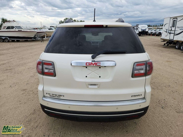 2013-gmc-acadia-slt-image-6