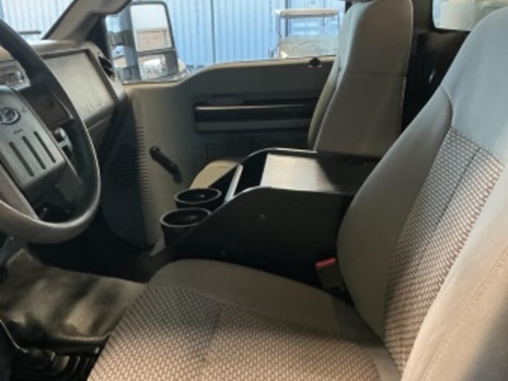 2013-ford-f350-image-21