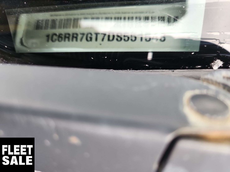 2013-dodge-1500-image-36