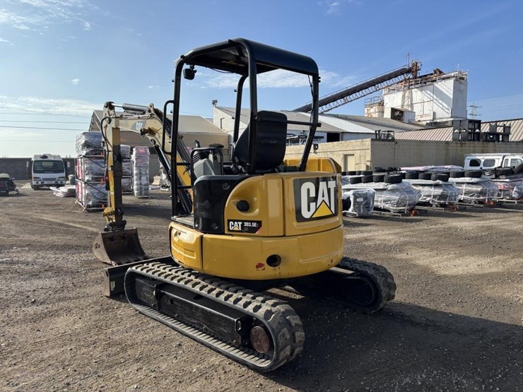 2018-caterpillar-303-image-4