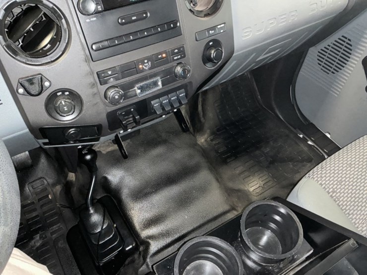 2013-ford-f350-image-17