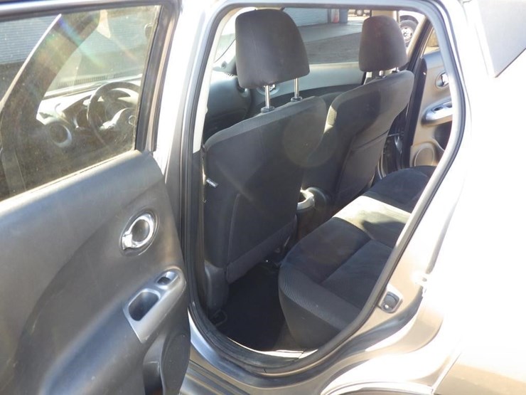 2014-nissan-juke-image-7