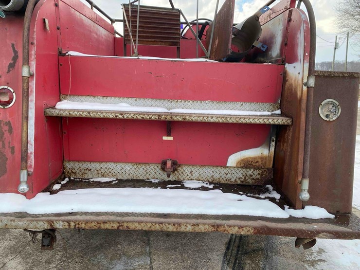 1949-ford-f7-firetruck-image-20