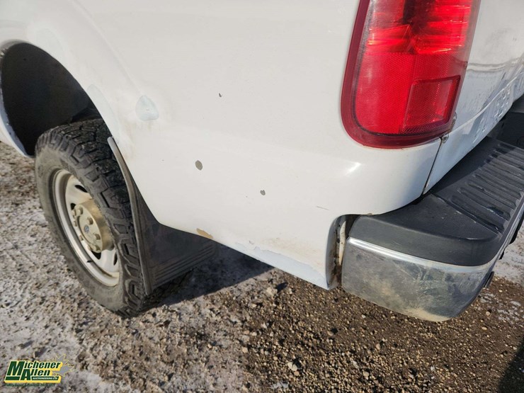 2015-ford-f350-sd-image-43