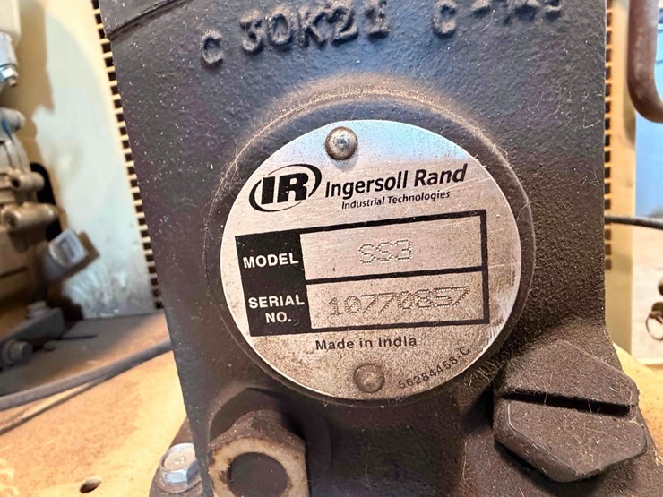 ingersoll-rand-air-compressor-image-7