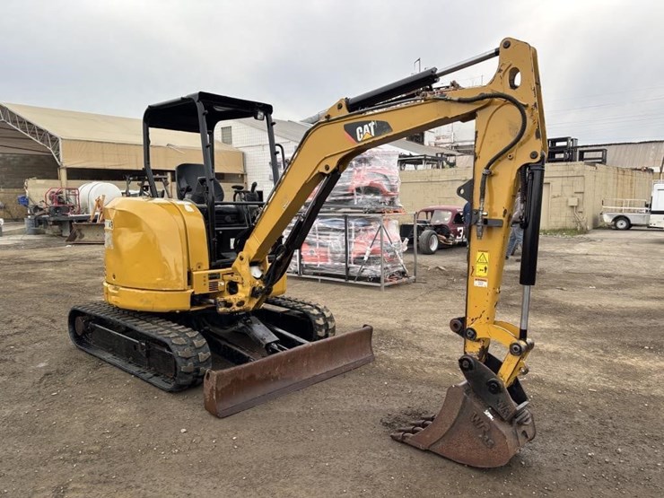 2018-caterpillar-303-image-2