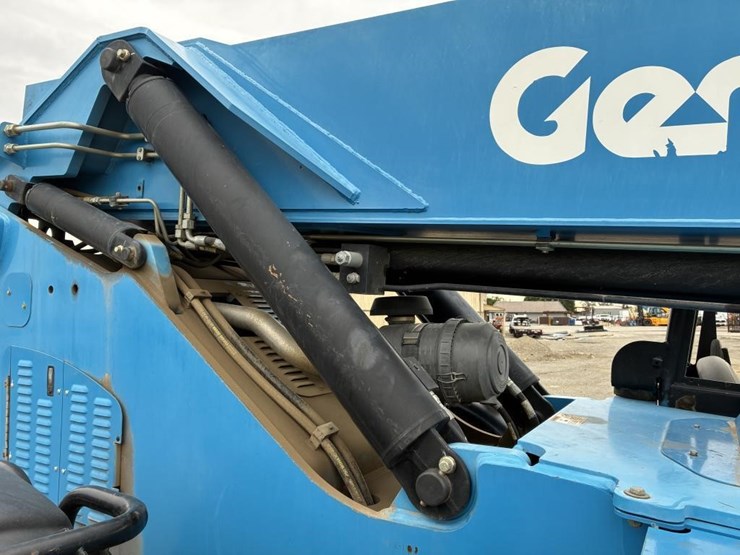 2015-genie-gth1056-image-23