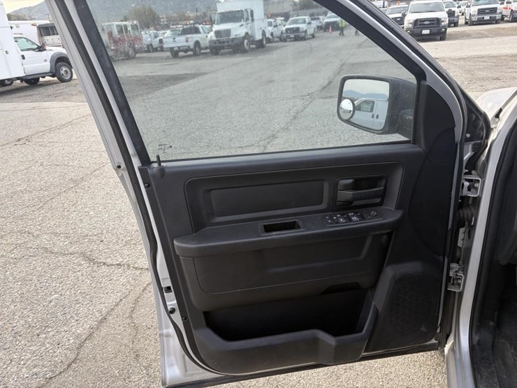 2017-dodge-ram-1500-image-10