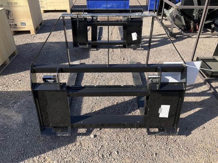 4ft-pallet-forks-for-skid-steer-image-4