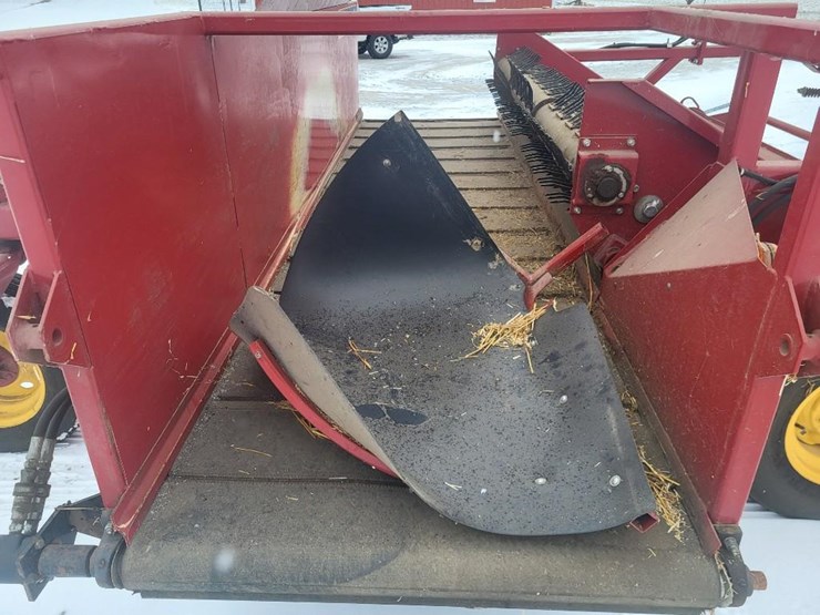 2013-new-holland-h5420-image-33