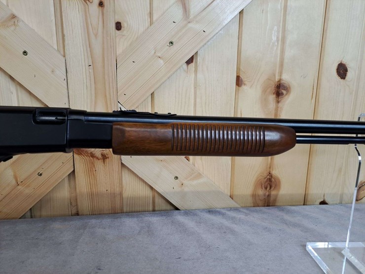 remington-fieldmaster-572-.22-lr-pump-rifle-image-13