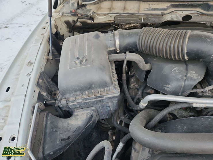 2016-dodge-2500-image-26