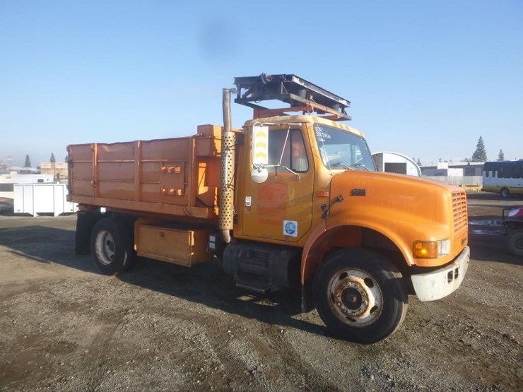 1995-international-4700-image-2