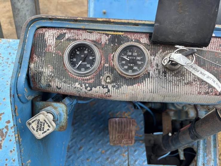 hyster-h300a-forklift-image-27