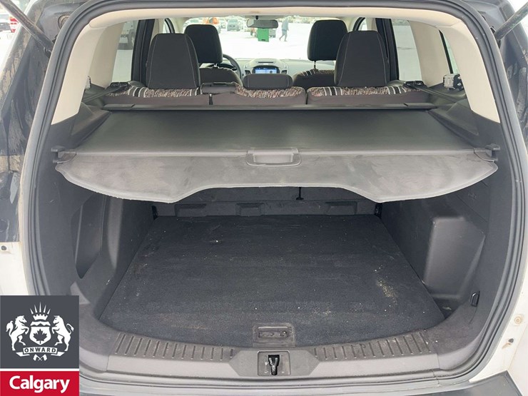 2016-ford-escape-se-image-16