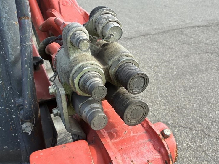 2021-kubota-svl97-2-image-9