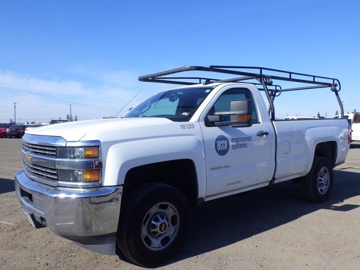 2018-chevrolet-2500hd-image-1