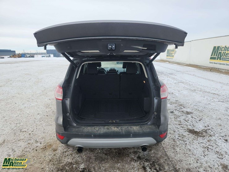 2013-ford-escape-sel-image-17