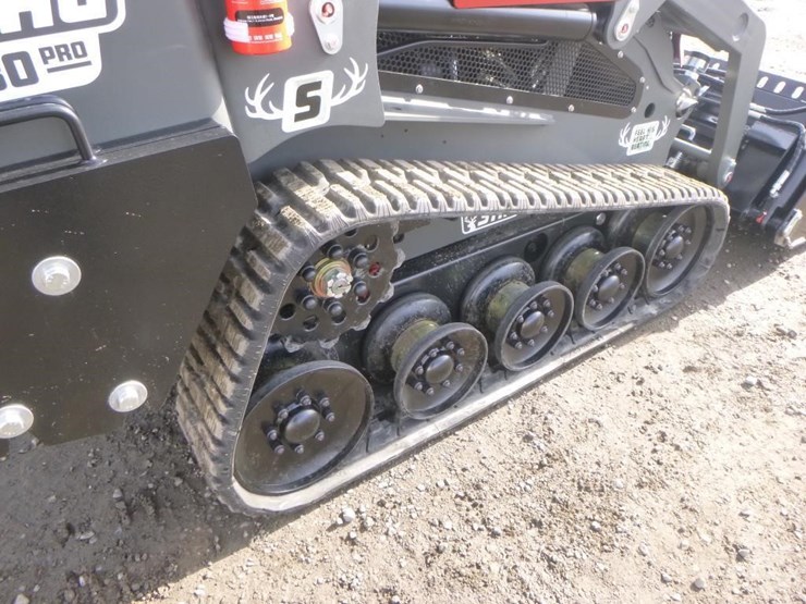 2025-kubota-d1703-image-22