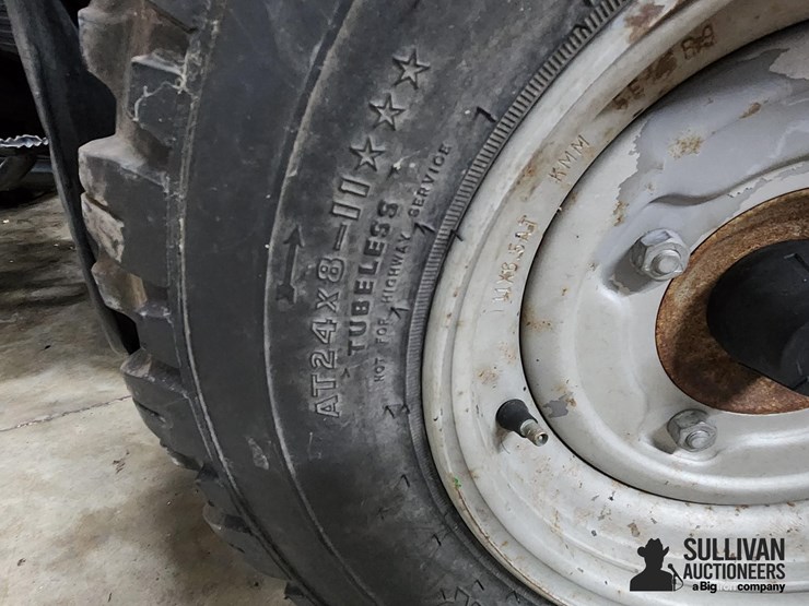 1995-kawasaki-klf300-image-14