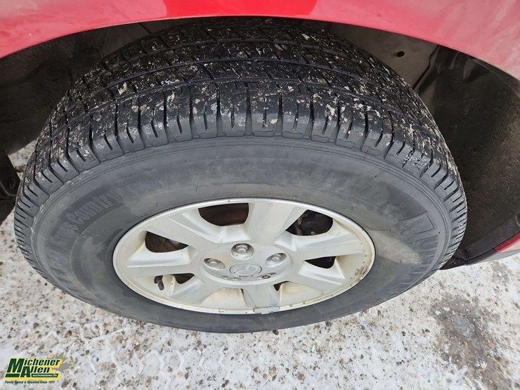 2011-mazda-tribute-image-11