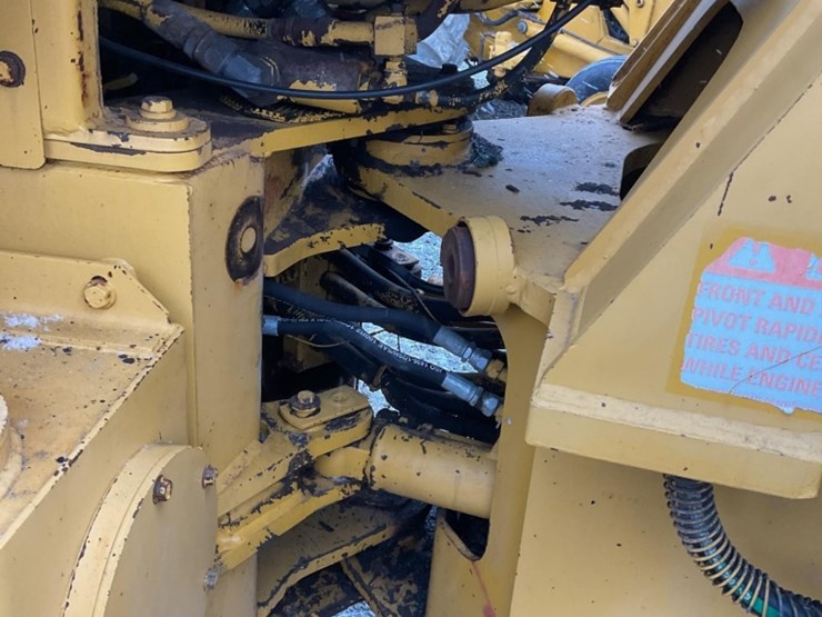 komatsu-wa180-image-16