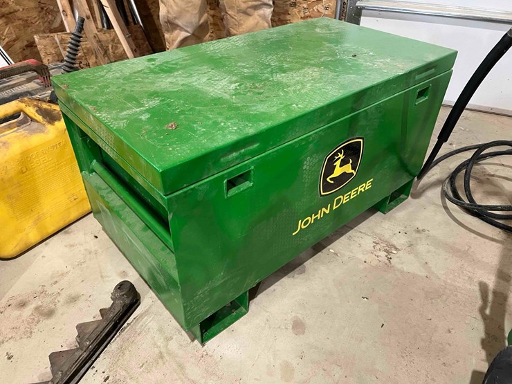 john-deere-tool-box-image-1