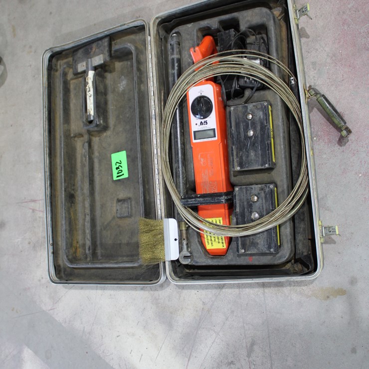 #1022 • Spy Model 785 Holiday Detector