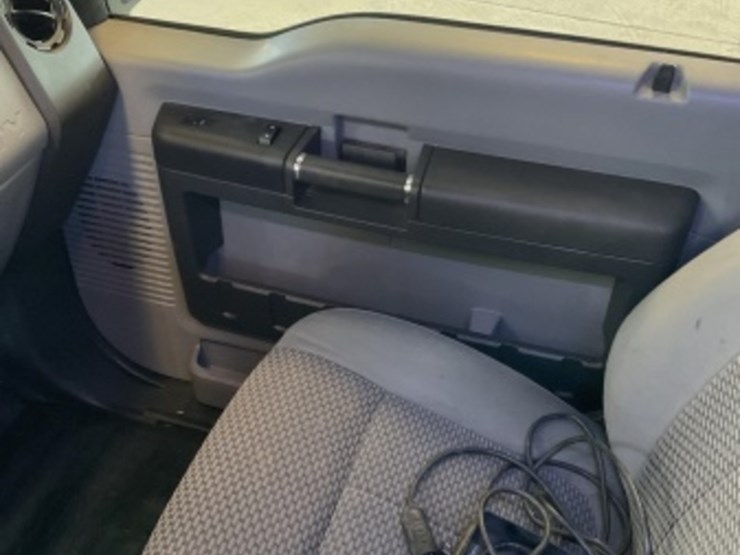 2016-ford-f450-image-23