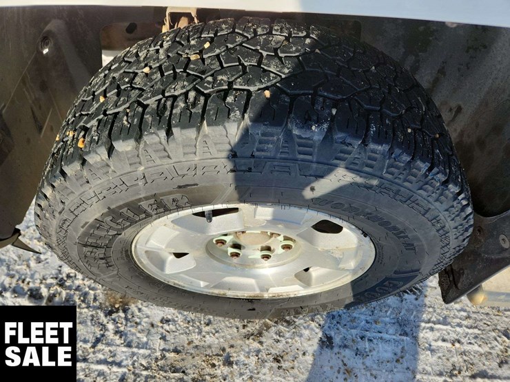 2013-chevrolet-silverado-1500-lt-image-31